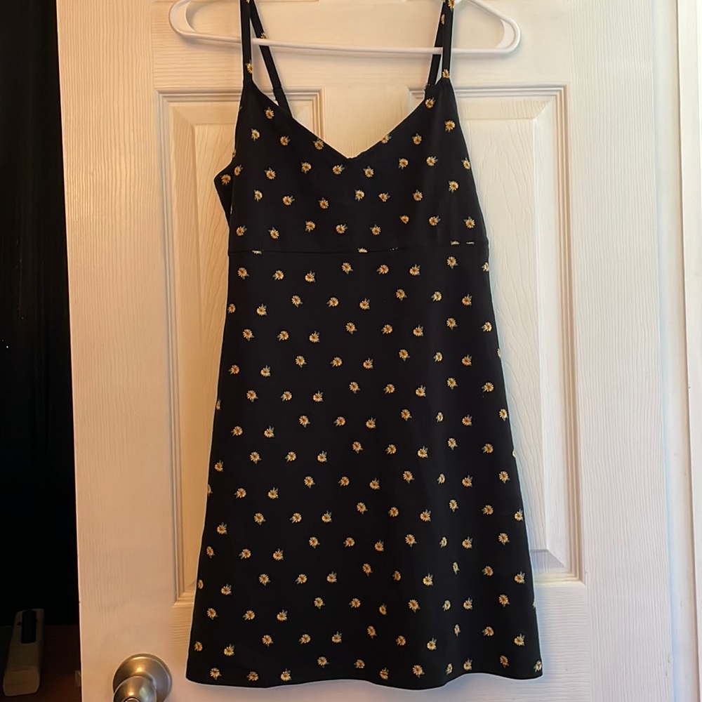 NWOT - Hollister Sunflower Sundress